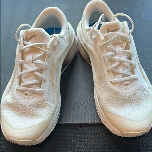 Nike Cream and White Versair  Running Shoes